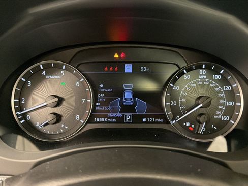 Used 2023 INFINITI QX50 Sport w/ Cargo Package FWD image 18
