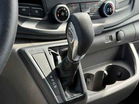 New 2025 Ford Transit 250 148 Medium Roof image 20