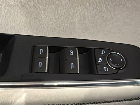 Used 2024 GMC Acadia Denali image 25