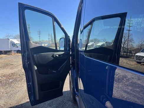 New 2025 Mercedes-Benz Sprinter 2500 image 12