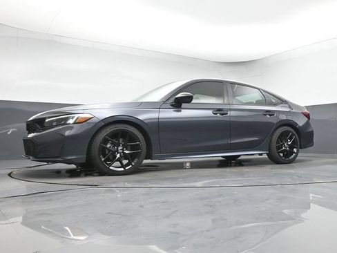 Used 2025 Honda Civic Sport image 26