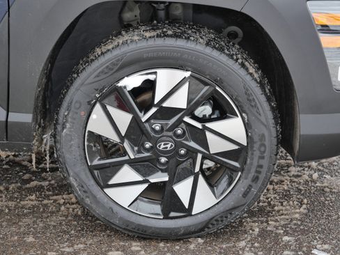 Certified 2025 Hyundai Kona SEL image 15