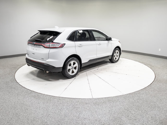 Used 2018 Ford Edge SE FWD image 26