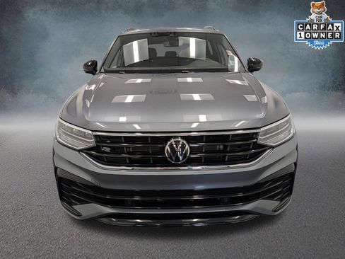 Used 2023 Volkswagen Tiguan SE R-Line AWD/4WD image 2