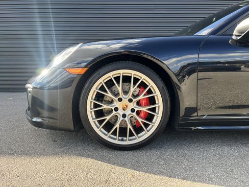 Certified 2019 Porsche 911 Targa 4 GTS image 11