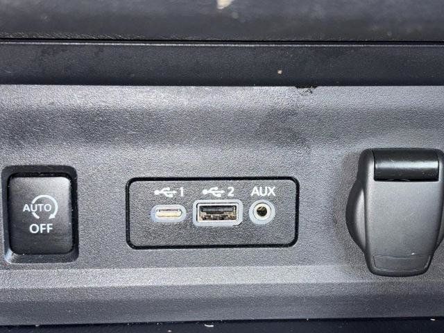 Certified 2025 Nissan Sentra SR w/ SR Premium Package FWD image 15