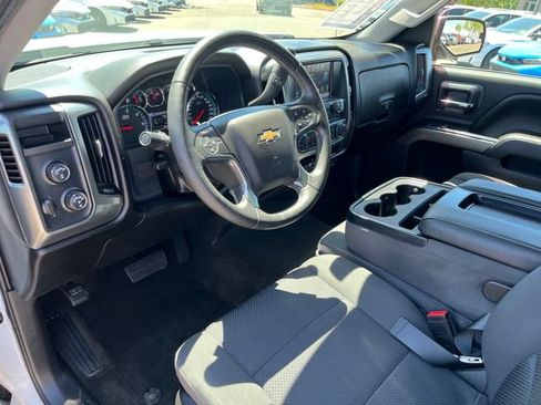 Used 2018 Chevrolet Silverado 1500 LT w/ LT Eassist Package AWD/4WD image 4