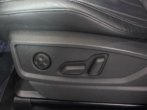 Used 2021 Audi Q5 e Prestige w/ Prestige Package image 16