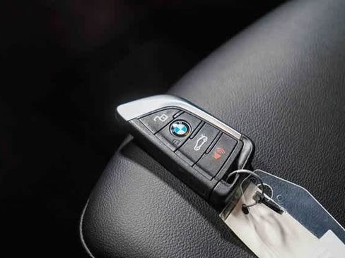 Used 2022 BMW 330e w/ Premium Package image 29