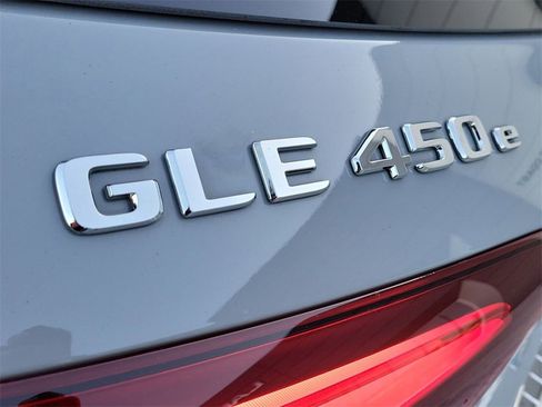 Used 2025 Mercedes-Benz GLE 450e 4MATIC image 10