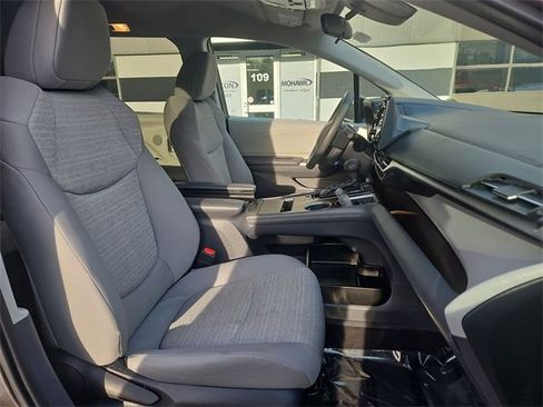 Used 2022 Toyota Sienna LE image 26