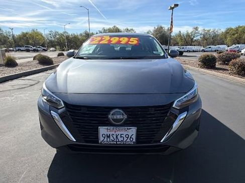 Used 2025 Nissan Sentra SV w/ All-Weather Package image 8