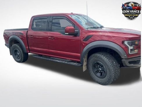 Used 2018 Ford F150 Raptor w/ Equipment Group 802A Luxury AWD/4WD image 2