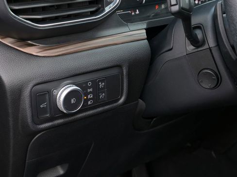 Used 2021 Ford Explorer Limited w/ Equipment Group 301A image 11