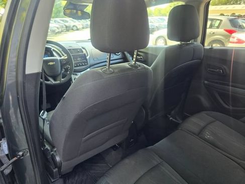 Used 2016 Chevrolet Trax LT FWD image 18