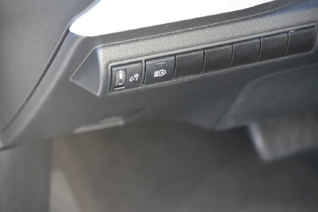 Used 2024 Toyota Corolla SE FWD image 23