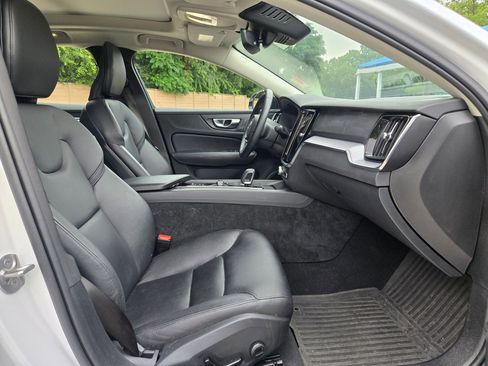 Used 2024 Volvo S60 B5 Core AWD/4WD image 27