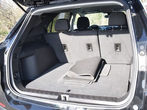 Used 2024 Chevrolet Equinox LS w/ LS Convenience Package AWD/4WD image 18