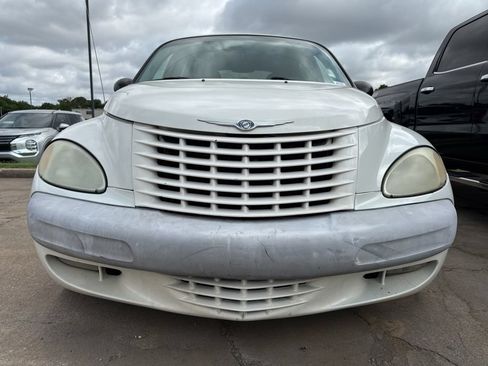 Used 2003 Chrysler PT Cruiser Limited FWD image 2