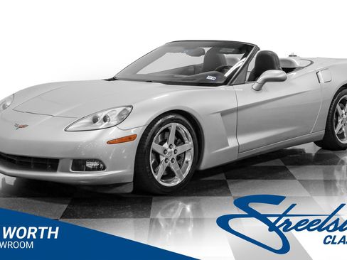 Used 2005 Chevrolet Corvette Convertible w/ Preferred Equipment Group image 1