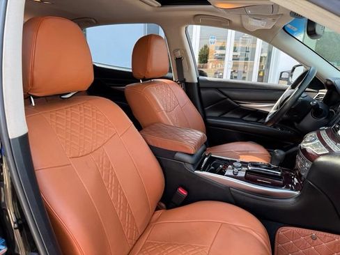 Used 2018 INFINITI Q70 L 3.7 AWD/4WD image 24