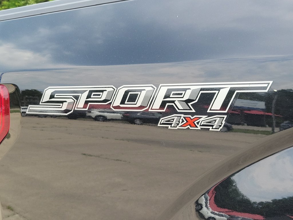 Used 2019 Ford F150 Lariat w/ Equipment Group 502A Luxury AWD/4WD image 7