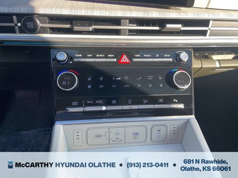 Used 2025 Hyundai Santa Fe Calligraphy AWD/4WD image 28