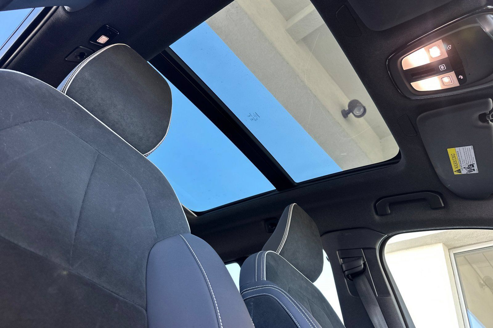 Used 2023 Volvo XC40 Recharge Ultimate w/ Protection Package Premier AWD/4WD image 20