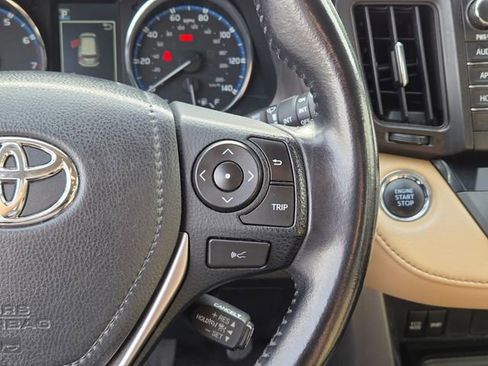 Used 2016 Toyota RAV4 XLE w/ Convenience Package image 18