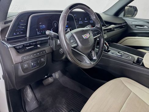 Used 2021 Cadillac Escalade ESV Sport w/ Driver Assist Tech Package image 9