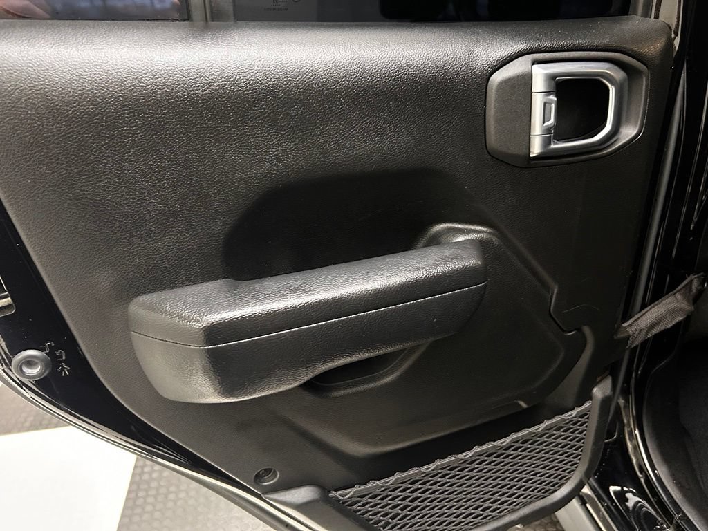 Used 2022 Jeep Wrangler Unlimited Sport AWD/4WD image 13