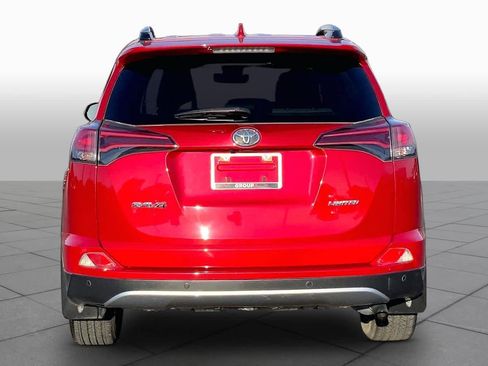 Used 2017 Toyota RAV4 Limited FWD image 5
