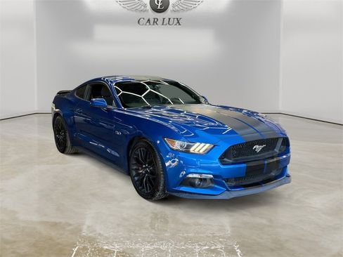 Used 2017 Ford Mustang GT w/ GT Performance Package image 7