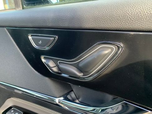 New 2025 Lincoln Corsair Reserve w/ Equipment Group 202A image 15