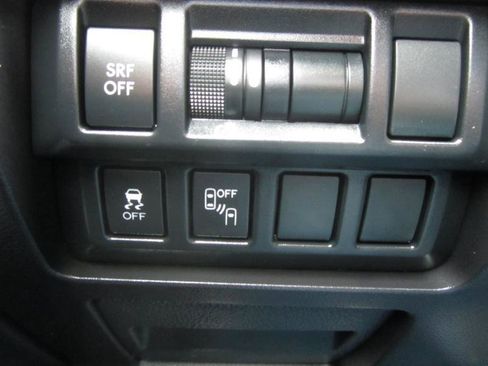 Used 2018 Subaru Impreza 2.0i Premium w/ Eyesight & BSD & Rcta image 29