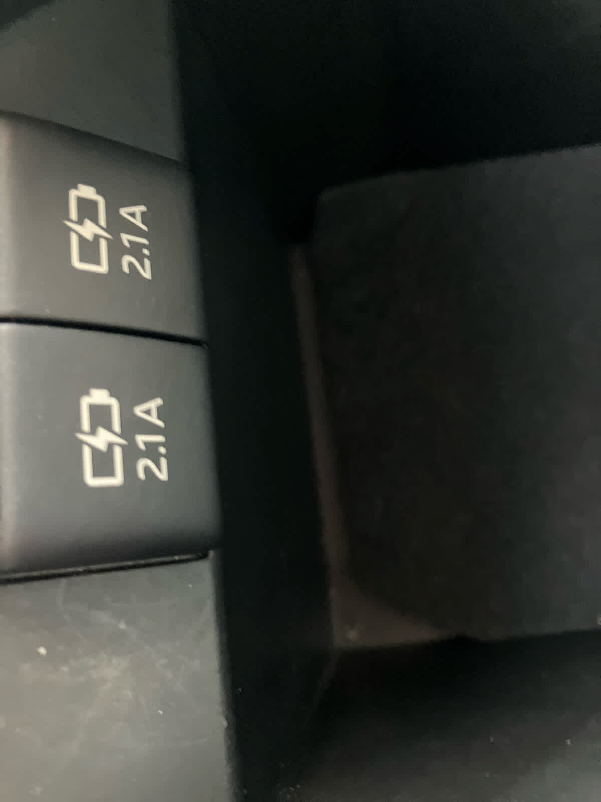 Used 2020 Toyota Camry SE w/ Convenience Package FWD image 30