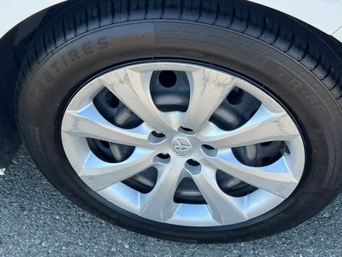 Used 2024 Toyota Corolla LE FWD image 22