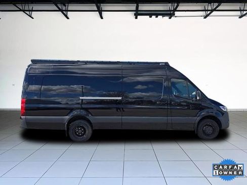 Used 2023 Mercedes-Benz Sprinter 3500 image 3
