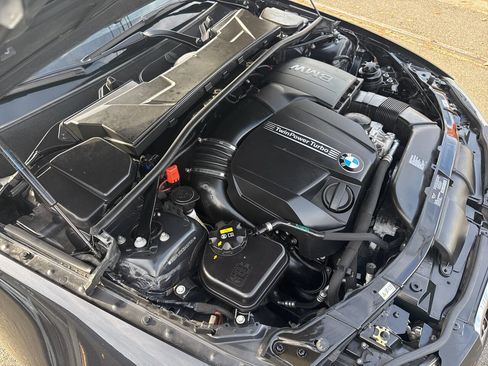 Used 2011 BMW 335i xDrive Sedan w/ M Sport Pkg image 15