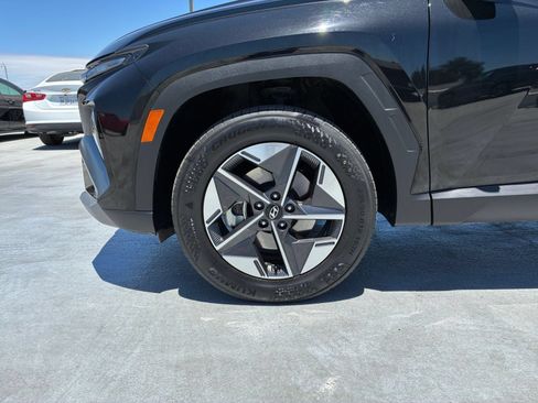 Used 2025 Hyundai Tucson SEL AWD/4WD image 31
