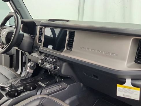Used 2026 Ford Bronco Outer Banks AWD/4WD image 41