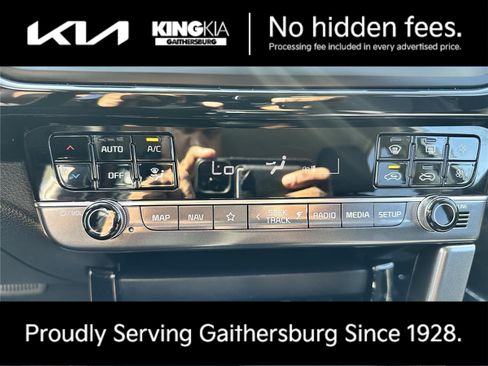 Certified 2024 Kia Seltos X-Line AWD/4WD image 27