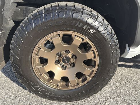 Certified 2025 Toyota 4Runner Trailhunter image 30