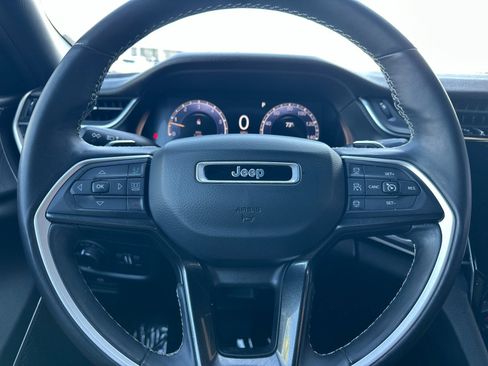 Used 2021 Jeep Grand Cherokee L Laredo AWD/4WD image 23