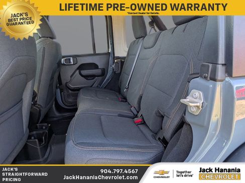 Used 2024 Jeep Wrangler Willys image 14