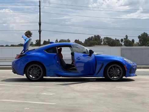 Certified 2025 Subaru BRZ Limited RWD image 29