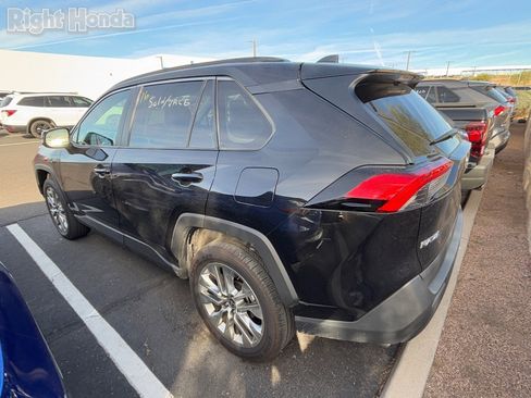 Used 2025 Toyota RAV4 XLE Premium image 3