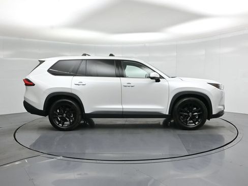 Used 2024 Toyota Grand Highlander AWD Hybrid image 26
