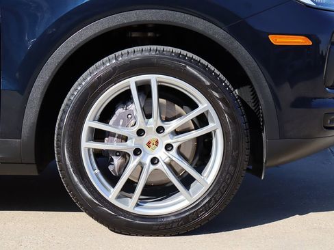 Used 2020 Porsche Cayenne image 57