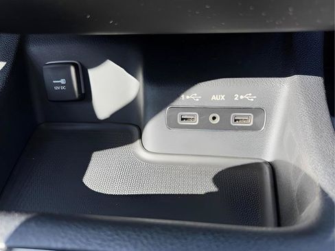 Used 2018 Dodge Durango SRT w/ Technology Group AWD/4WD image 46